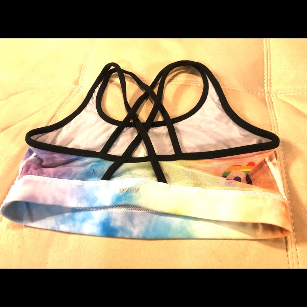 Peloton sports bra, like new! Great condition and very comfy